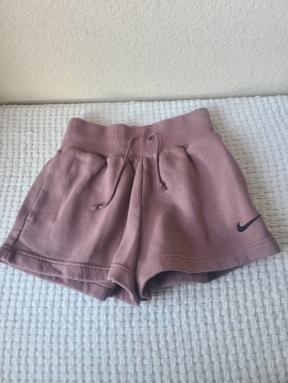 Nike Women's Dusty Mauve Athletic Shorts Size XS